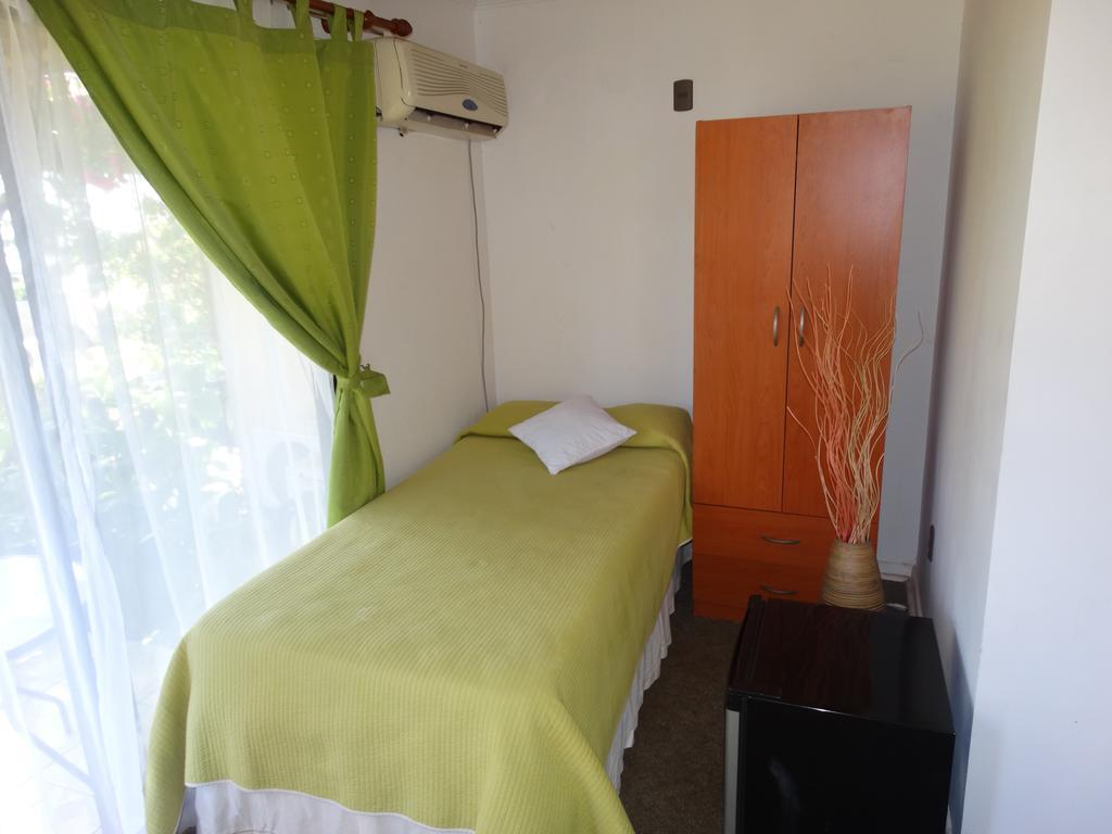Hostal Sunset Hanga Roa Bagian luar foto