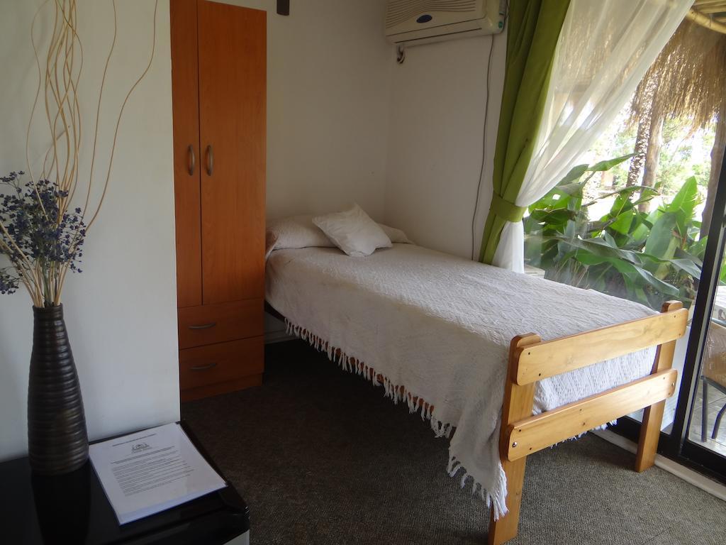 Hostal Sunset Hanga Roa Ruang foto