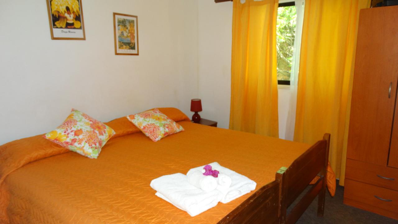 Hostal Sunset Hanga Roa Bagian luar foto