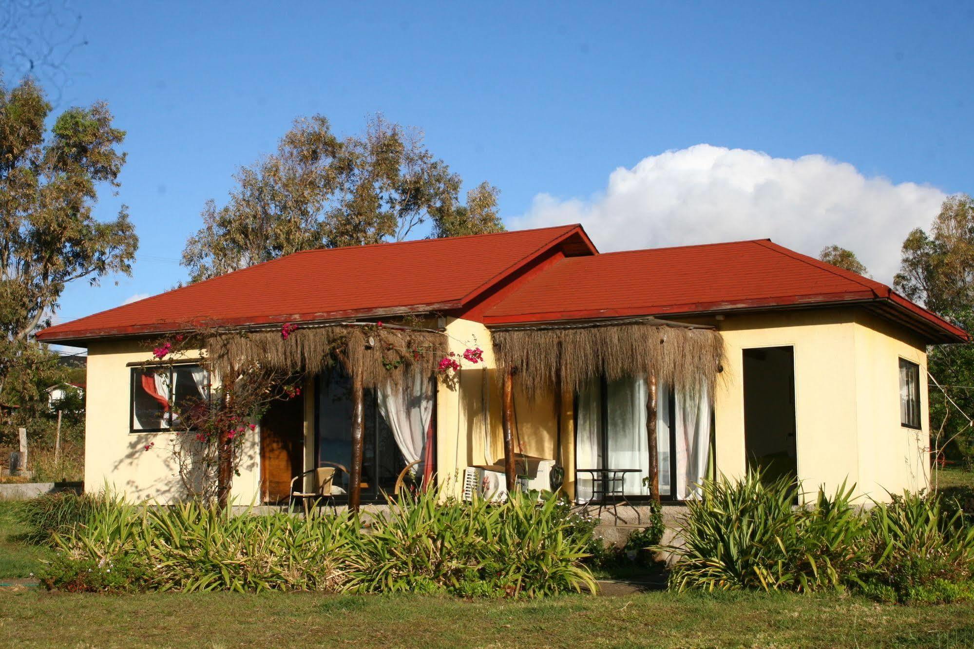 Hostal Sunset Hanga Roa Bagian luar foto